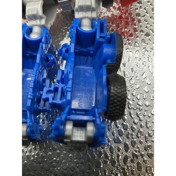 Transformers Beast Awakening Optimus Prime Takara Tomy Toy Figure - Picture 7 of 11
